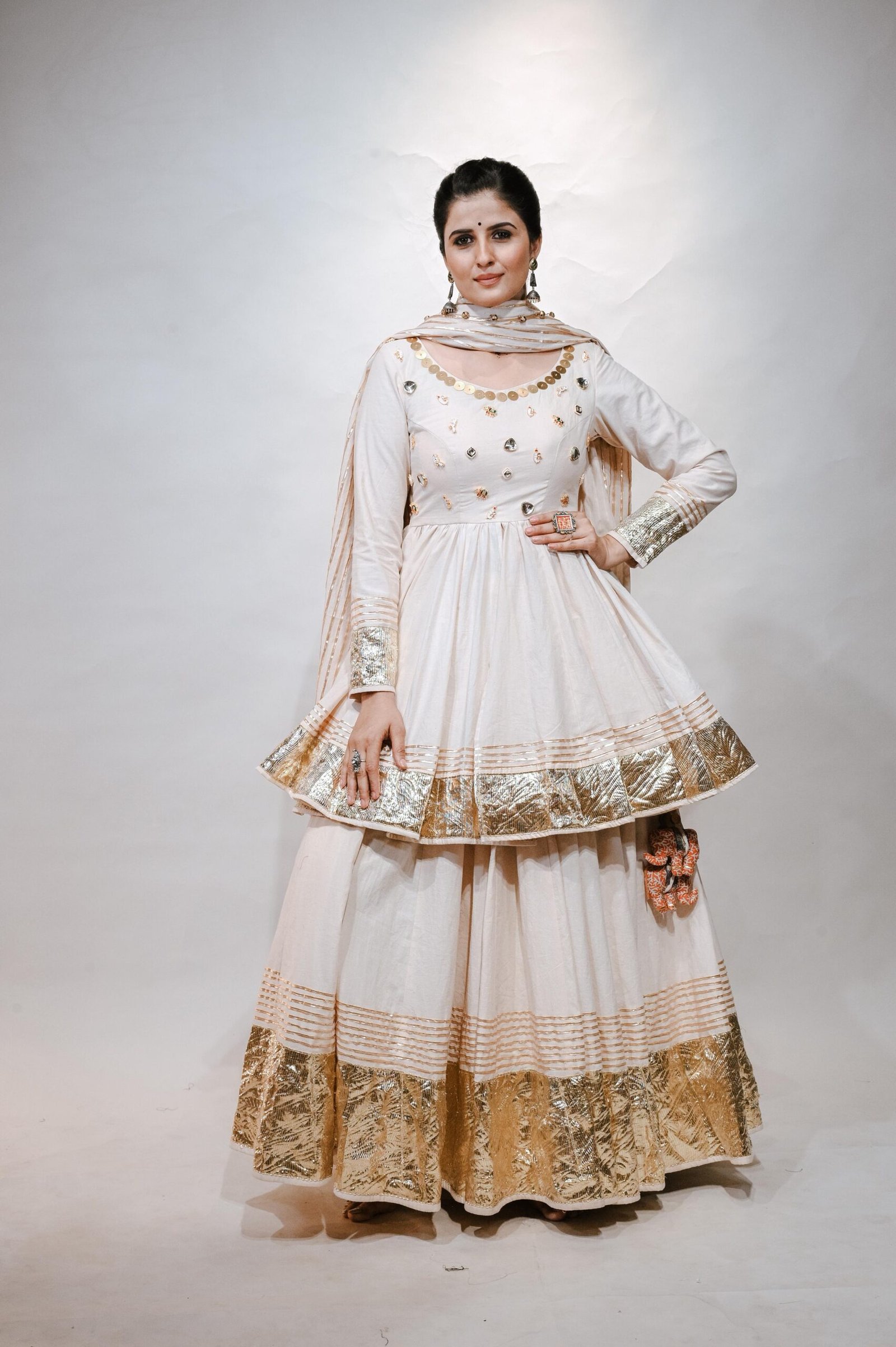 White Anarkali